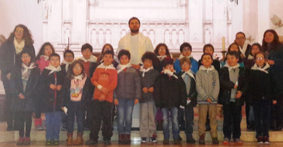 Catequese: Benção e entrega dos lenços às crianças do 3.º ano